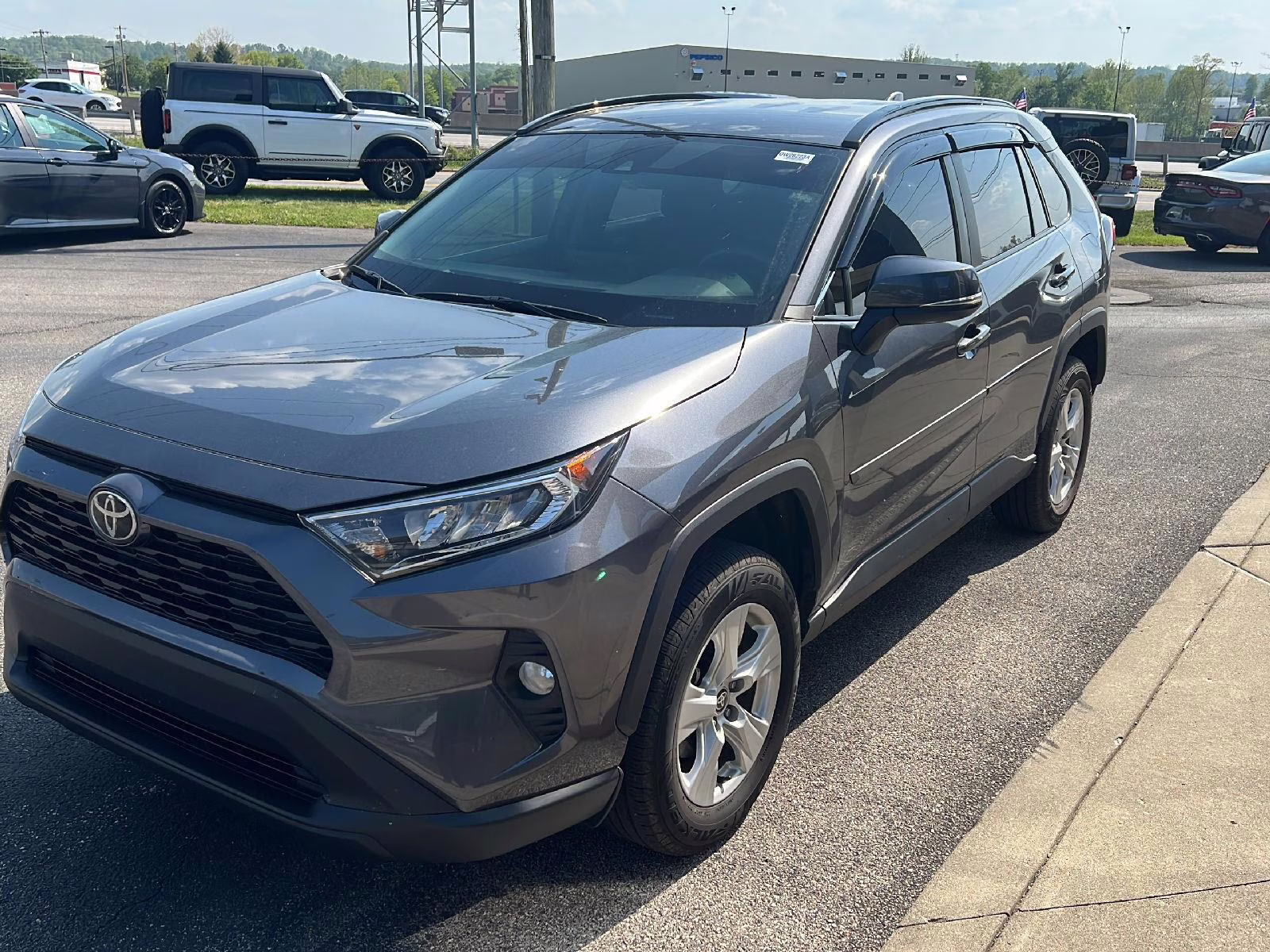 2021 Magnetic Gray Metallic Toyota RAV4 XLE AWD SUV