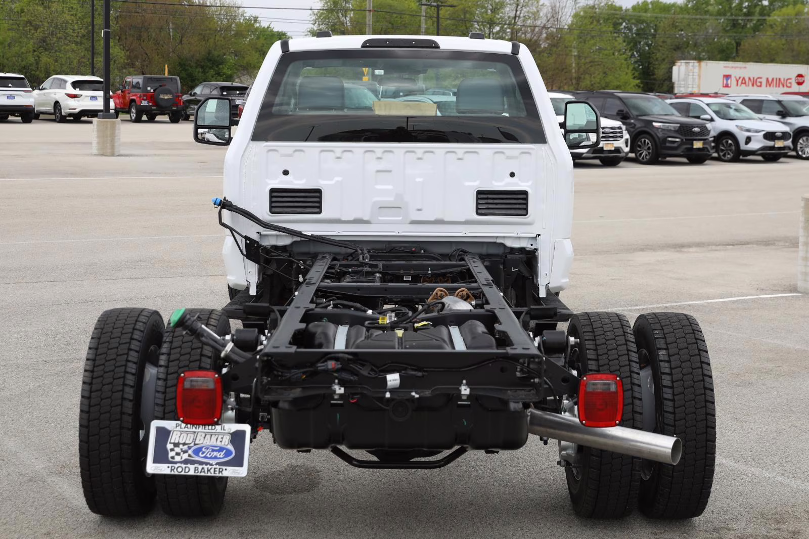 2026 Oxford White Ford Super Duty F-550 DRW XL RWD Truck