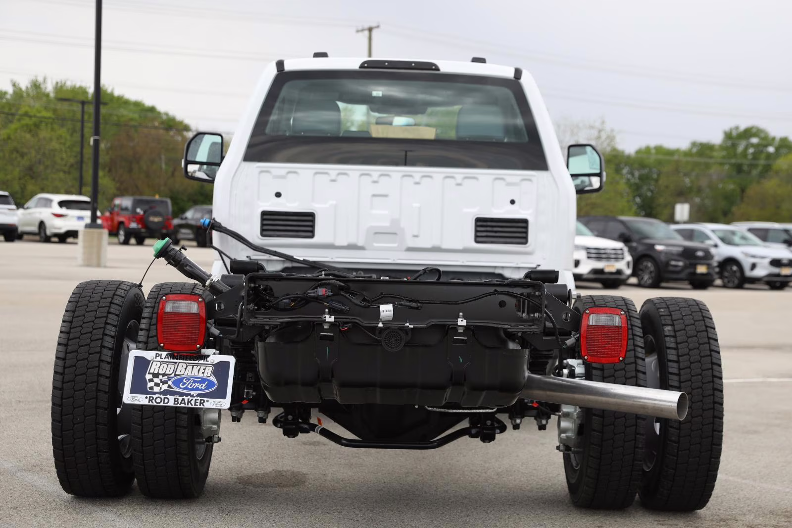 2026 Oxford White Ford Super Duty F-550 DRW XL RWD Truck