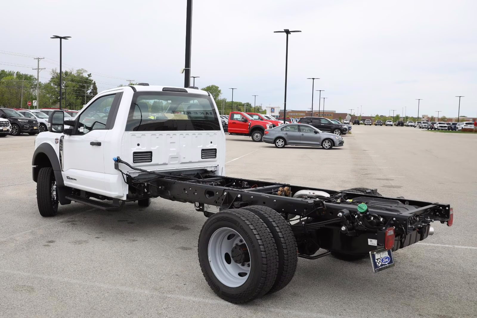 2026 Oxford White Ford Super Duty F-550 DRW XL RWD Truck