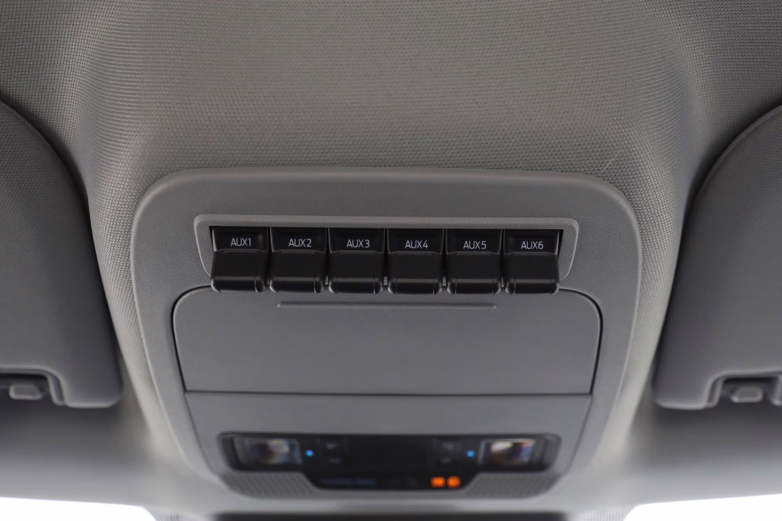 2026 Oxford White Ford Super Duty F-550 DRW XL RWD Truck