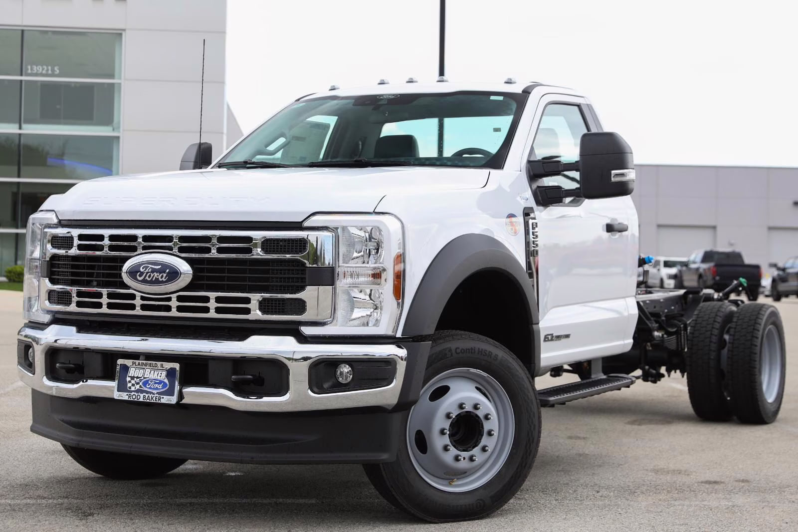 2026 Oxford White Ford Super Duty F-550 DRW XL RWD Truck