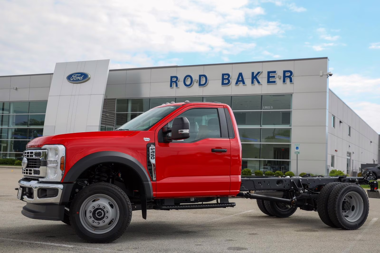 2026 Race Red Ford Super Duty F-450 DRW XL 4X4 Truck