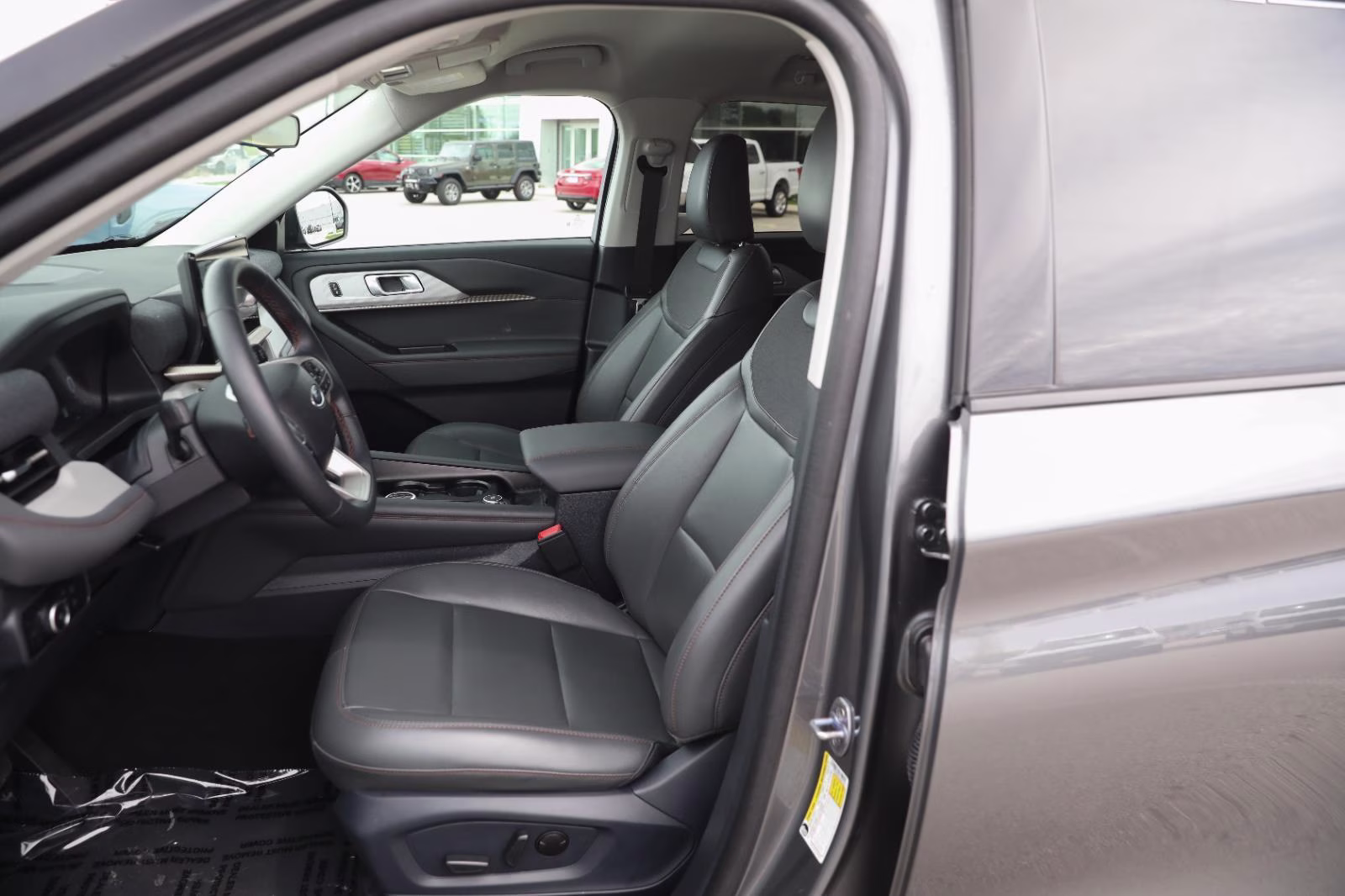 2025 Carbonized Gray Metallic Ford Explorer Active 4X4 SUV