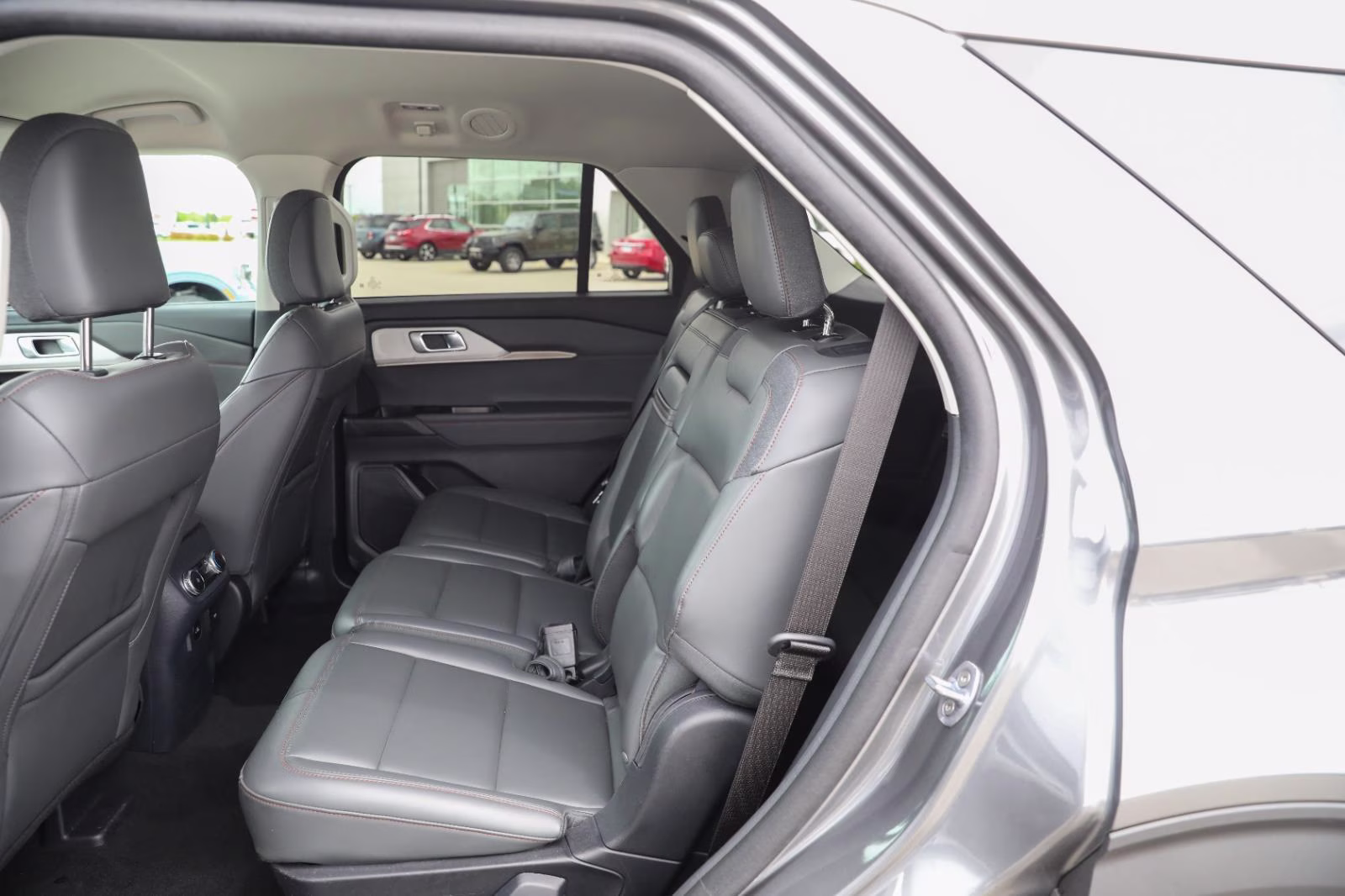 2025 Carbonized Gray Metallic Ford Explorer Active 4X4 SUV