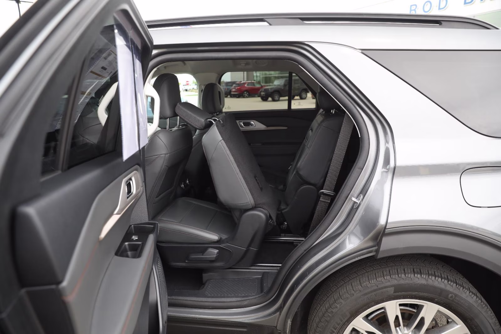 2025 Carbonized Gray Metallic Ford Explorer Active 4X4 SUV