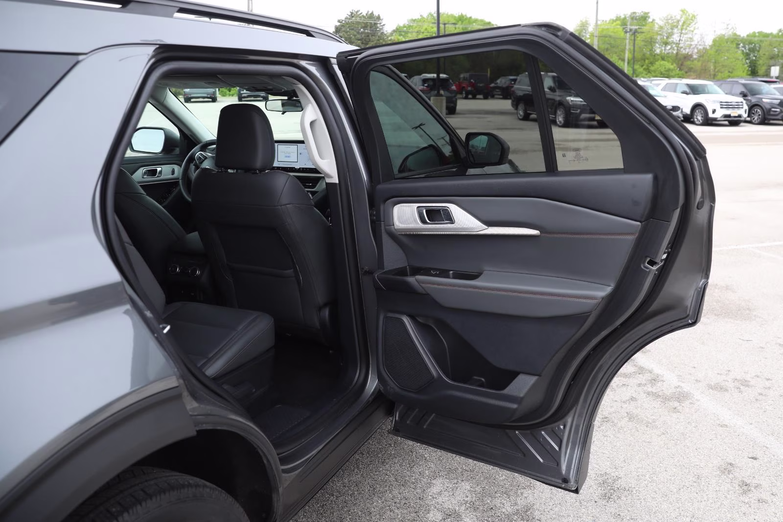 2025 Carbonized Gray Metallic Ford Explorer Active 4X4 SUV