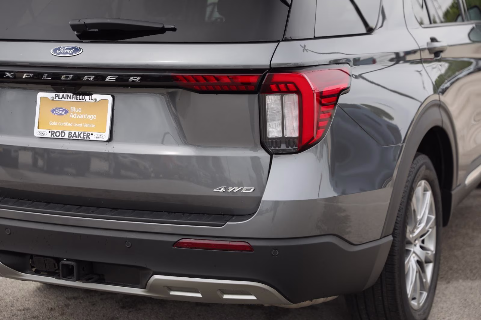 2025 Carbonized Gray Metallic Ford Explorer Active 4X4 SUV