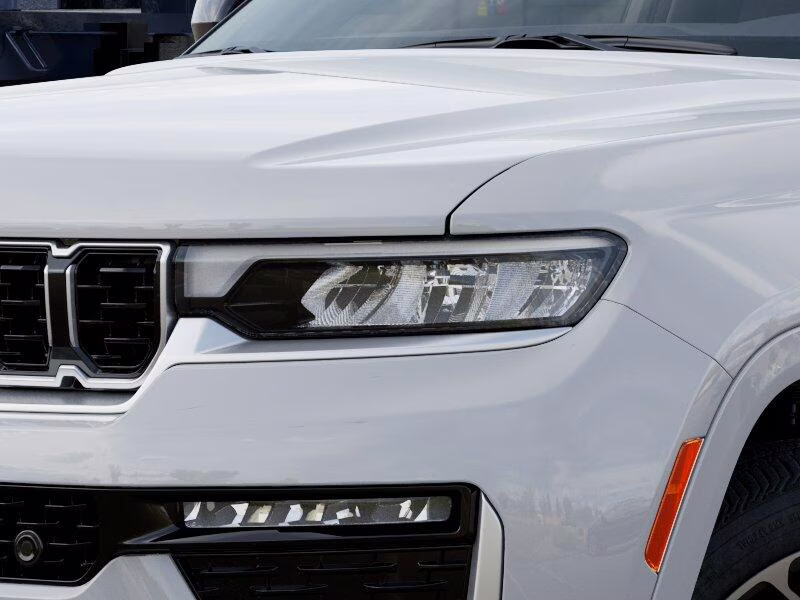 2026 Bright White Clear Coat Jeep Grand Cherokee Grand Cherokee Summit 4x4 4X4 SUV