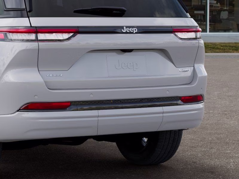 2026 Bright White Clearcoat Jeep Grand Cherokee Summit 4X4 SUV