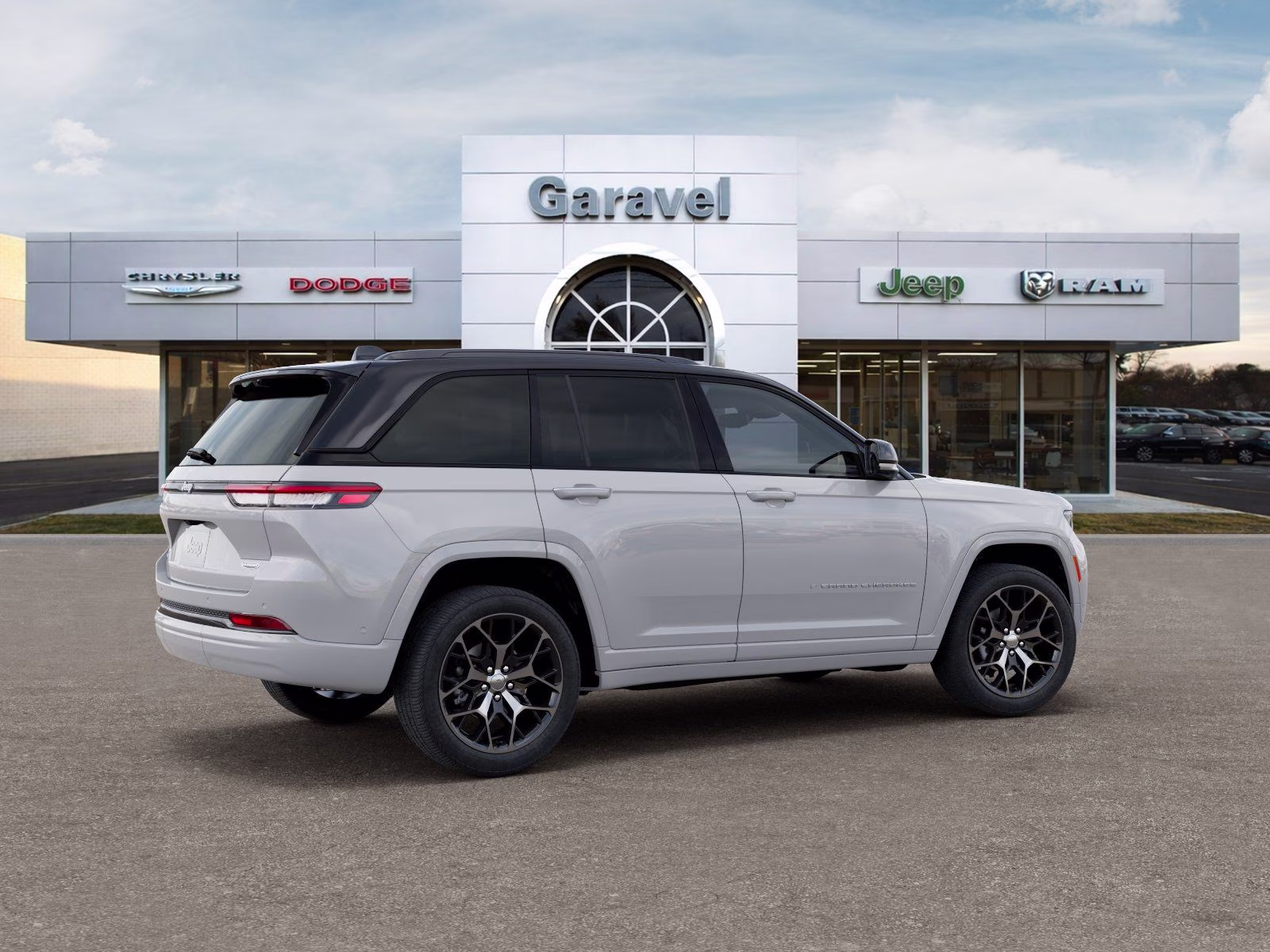 2026 Bright White Clearcoat Jeep Grand Cherokee Summit 4X4 SUV