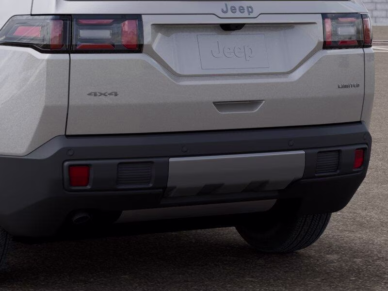 2026 Silver Zynith Clear Coat Jeep Cherokee Cherokee Limited 4x4 4X4 SUV
