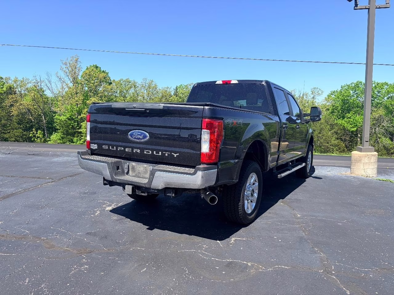 2019 Black Ford Super Duty F-250 SRW XL 4X4 Truck