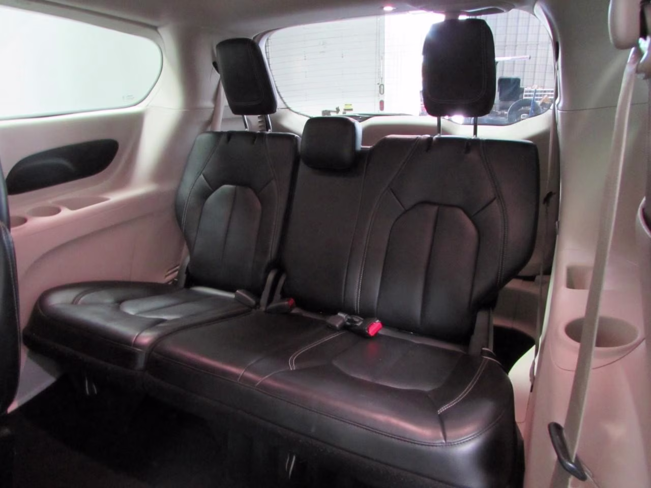 2023 Bright White Clearcoat Chrysler Pacifica Touring L FWD Van