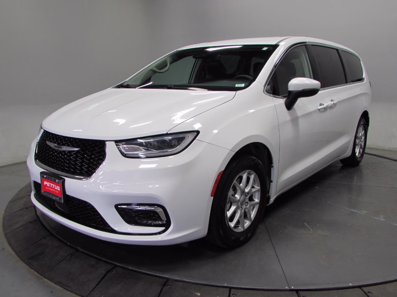 2023 Bright White Clearcoat Chrysler Pacifica Touring L FWD Van