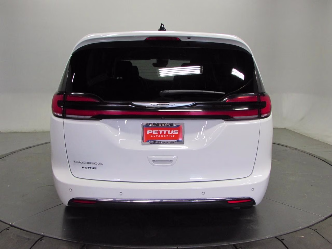 2023 Bright White Clearcoat Chrysler Pacifica Touring L FWD Van