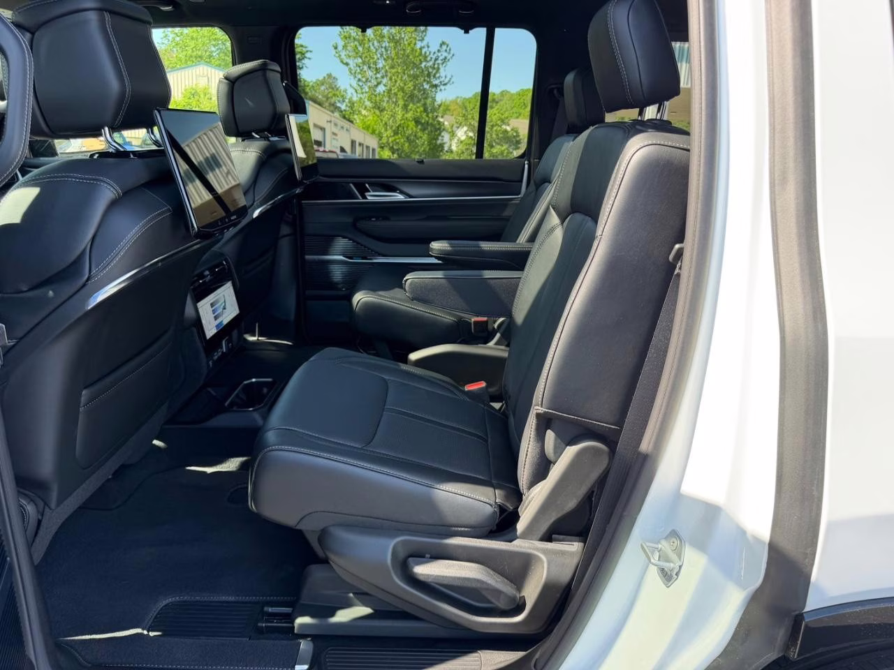 2026 Bright White Clearcoat Jeep Grand Wagoneer Summit Obsidian 4X4 SUV