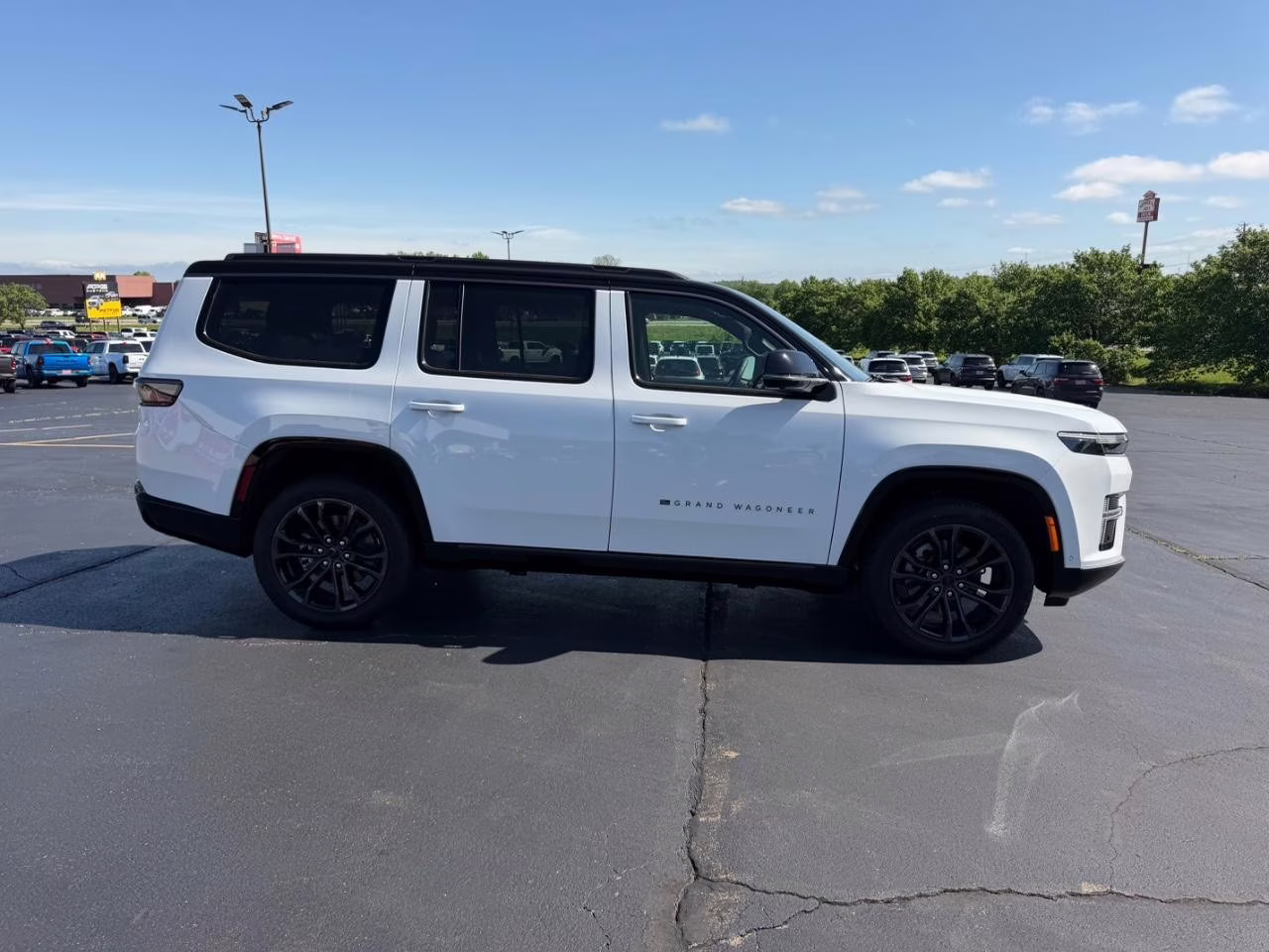2026 Bright White Clearcoat Jeep Grand Wagoneer Summit Obsidian 4X4 SUV
