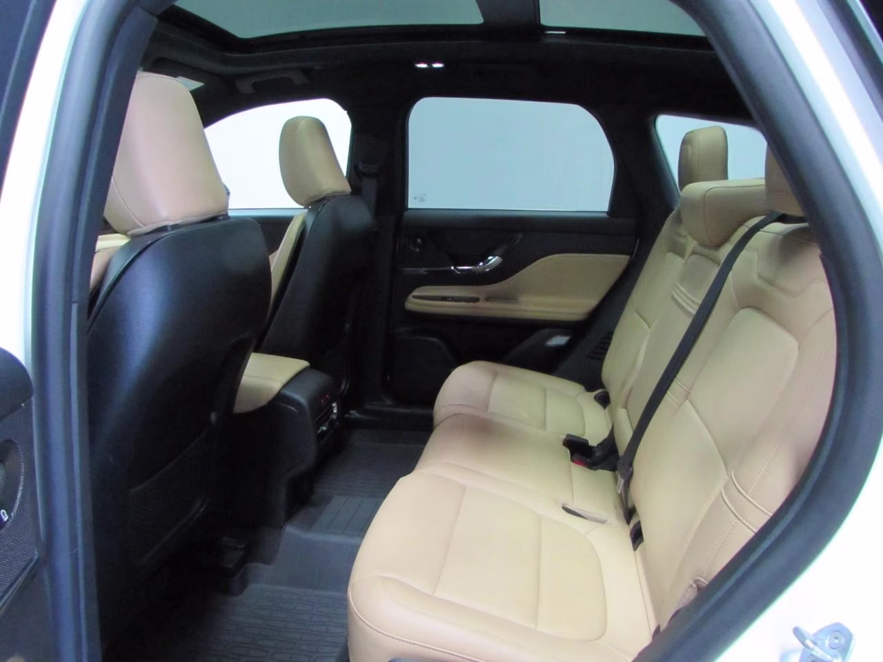 2022 Pristine White Metallic Tri-Coat Lincoln Corsair Reserve AWD SUV