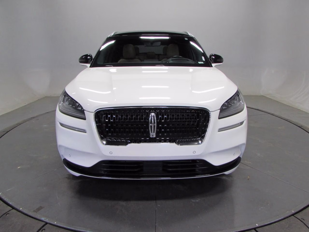 2022 Pristine White Metallic Tri-Coat Lincoln Corsair Reserve AWD SUV