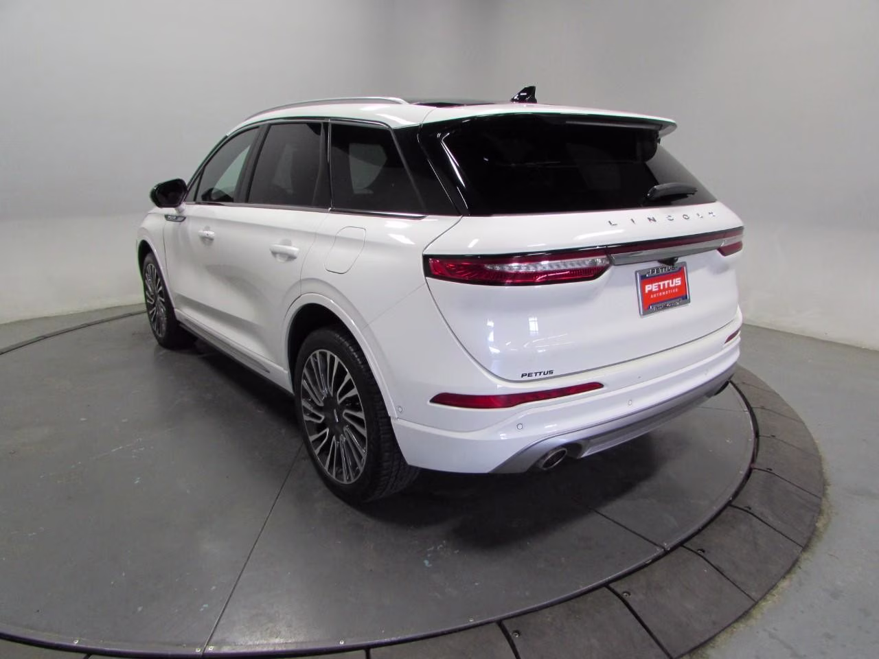 2022 Pristine White Metallic Tri-Coat Lincoln Corsair Reserve AWD SUV
