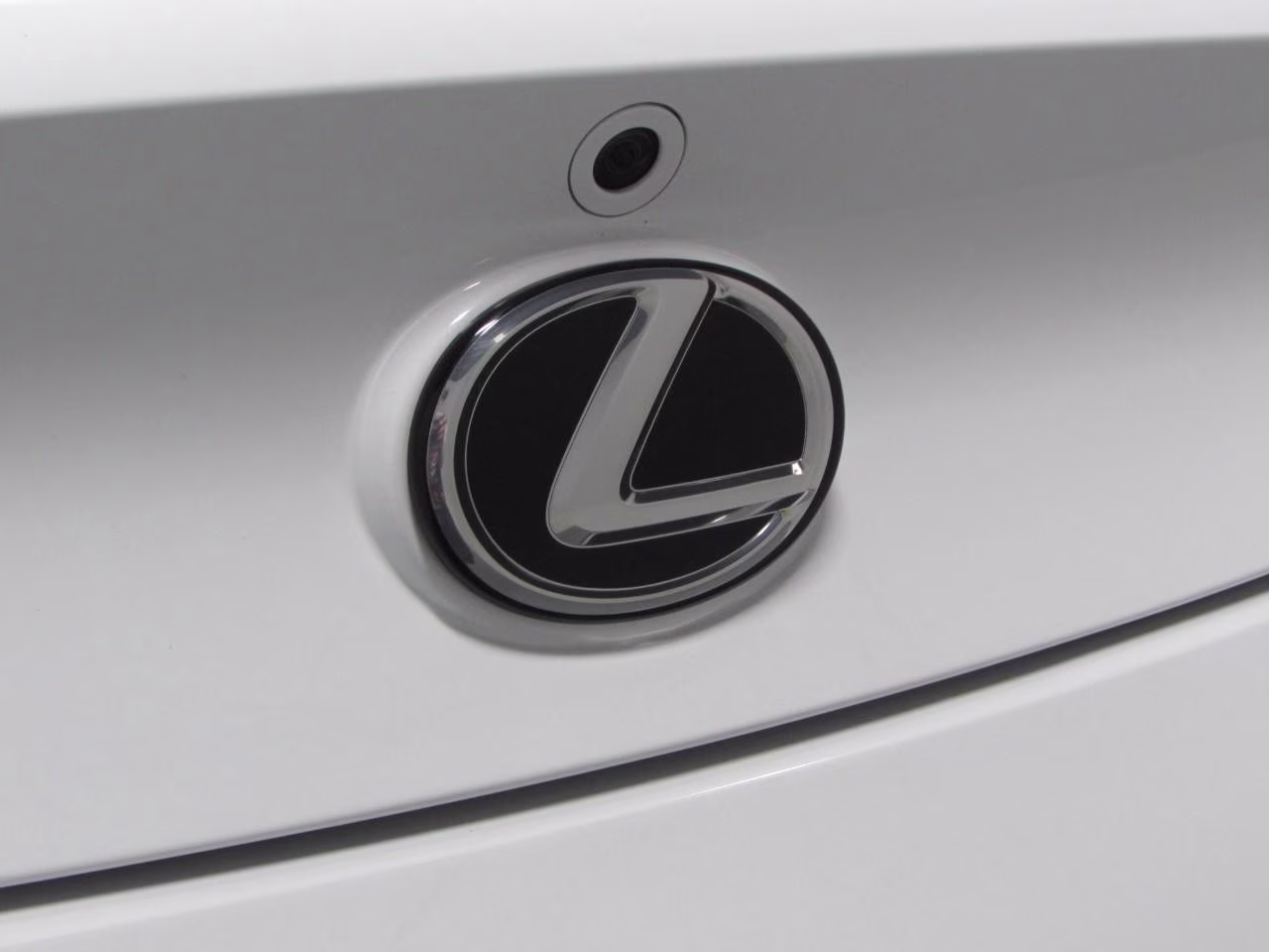 2018 Ultra White Lexus LC 500 RWD Coupe