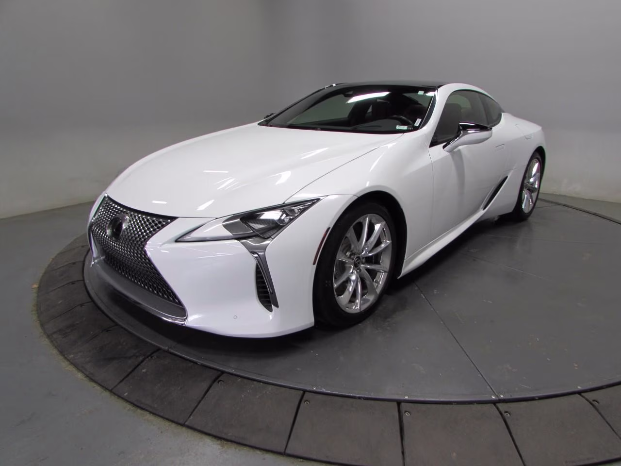 2018 Ultra White Lexus LC 500 RWD Coupe