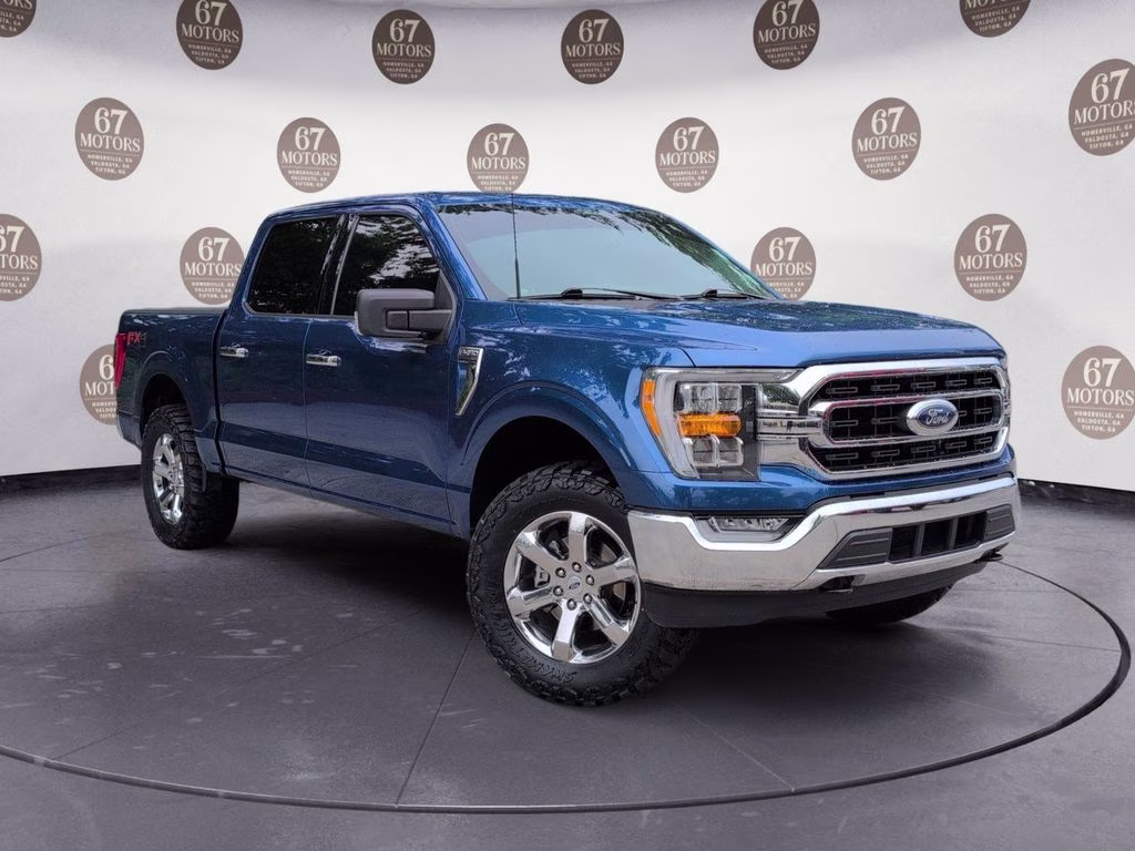 2022 Blue Metallic Ford F-150 XLT 4X4 Truck