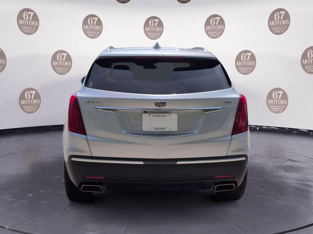 2019 Radiant Silver Metallic Cadillac XT5 Luxury FWD SUV