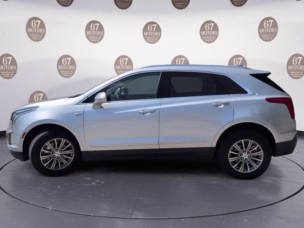 2019 Radiant Silver Metallic Cadillac XT5 Luxury FWD SUV