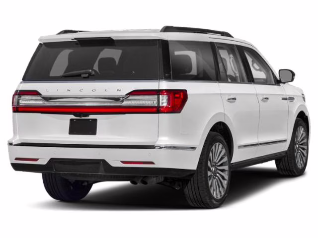 2021 White Lincoln Navigator Reserve 4X4 SUV
