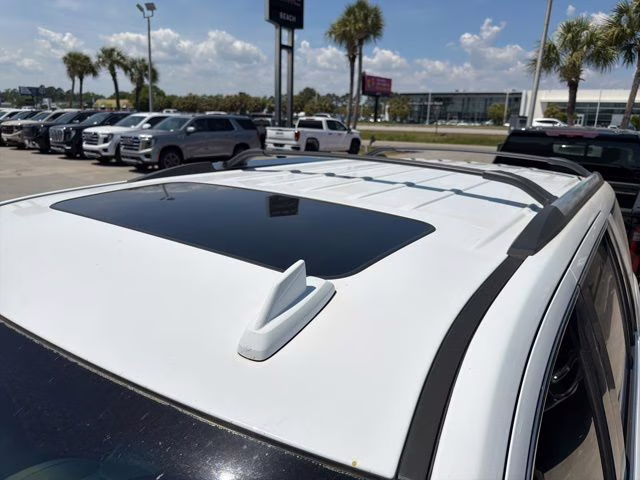 2018 Summit White GMC Yukon Denali 4X4 SUV