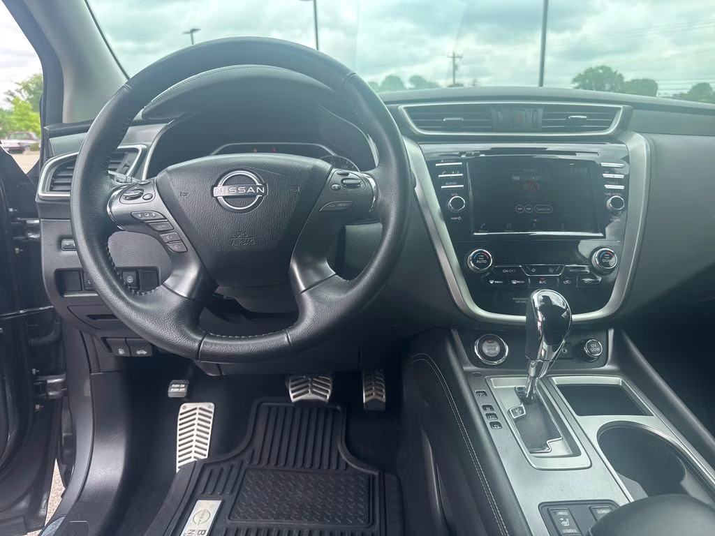 2023 Gun Metallic Nissan Murano SV FWD SUV