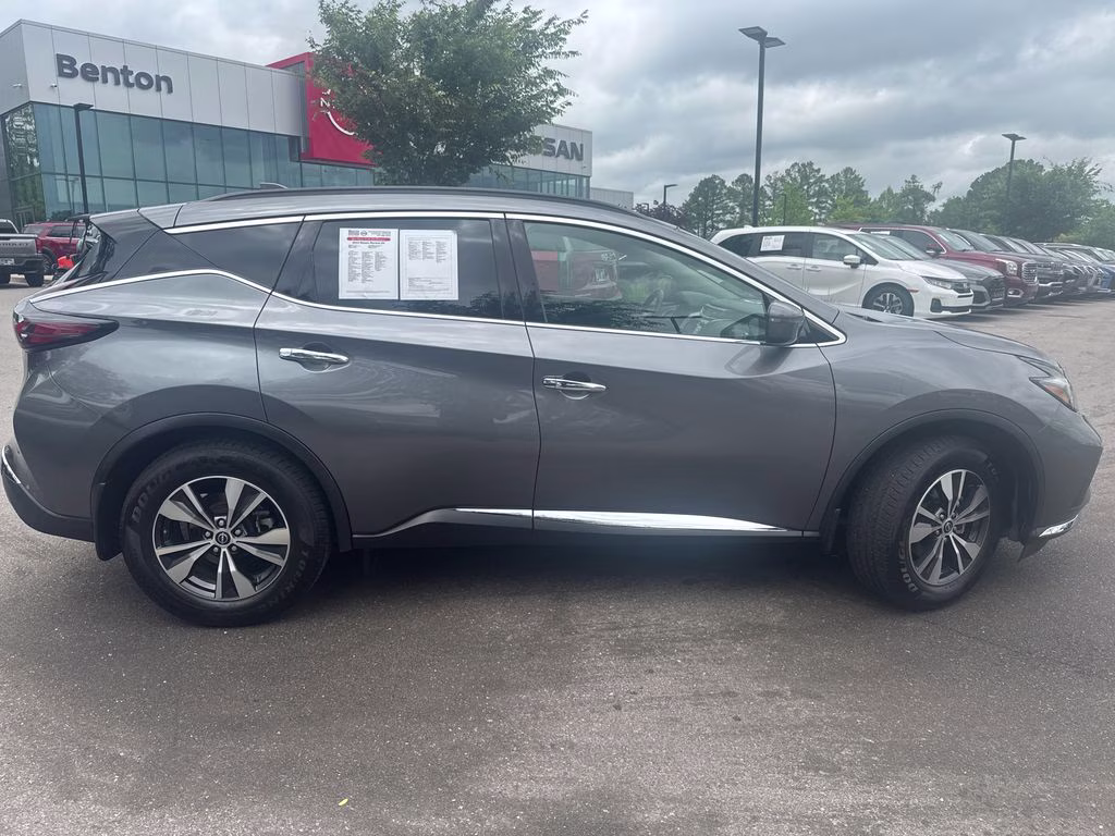 2023 Gun Metallic Nissan Murano SV FWD SUV