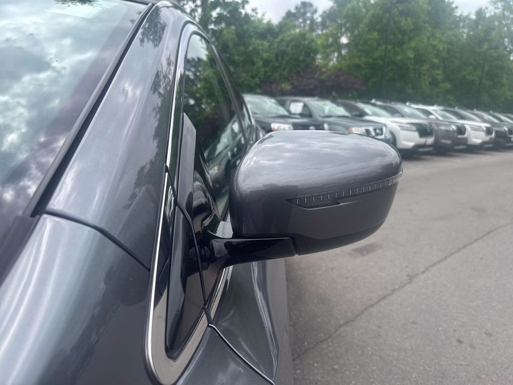 2023 Gun Metallic Nissan Murano SV FWD SUV