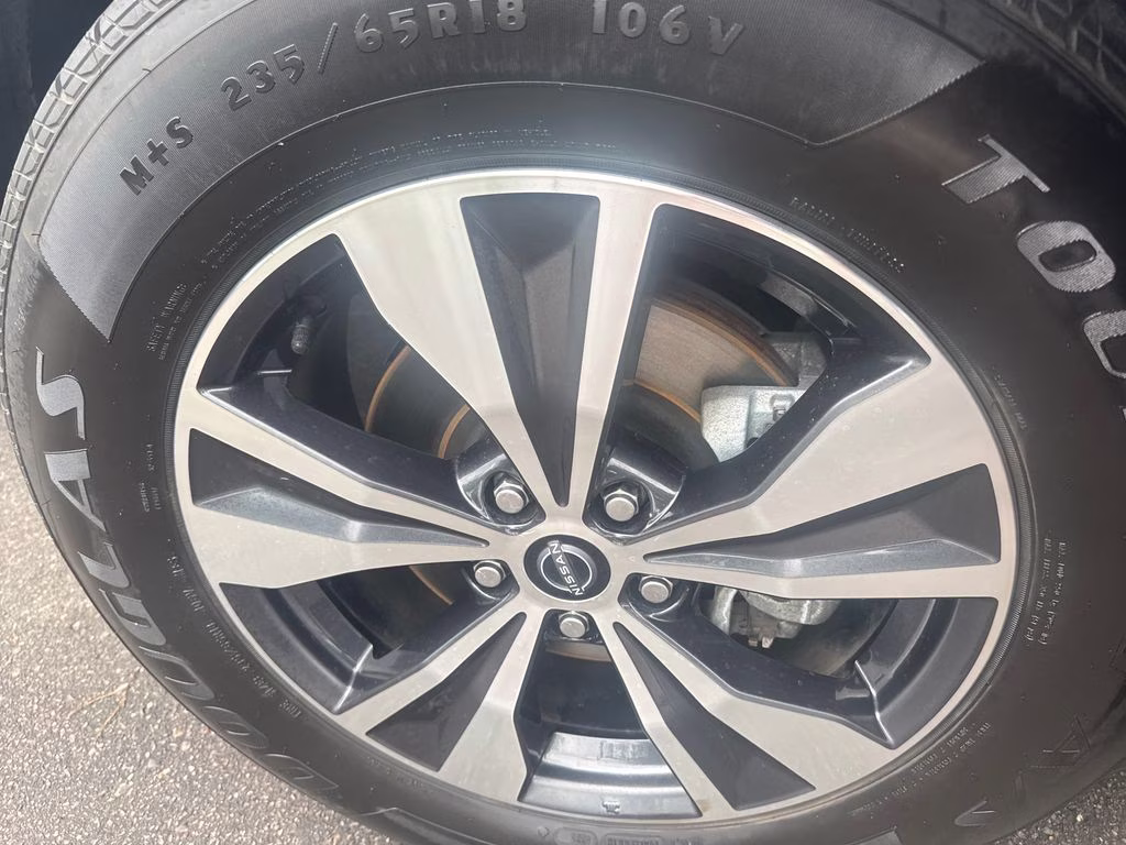 2023 Gun Metallic Nissan Murano SV FWD SUV