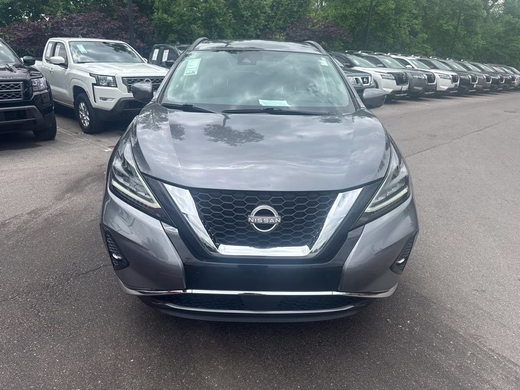 2023 Gun Metallic Nissan Murano SV FWD SUV