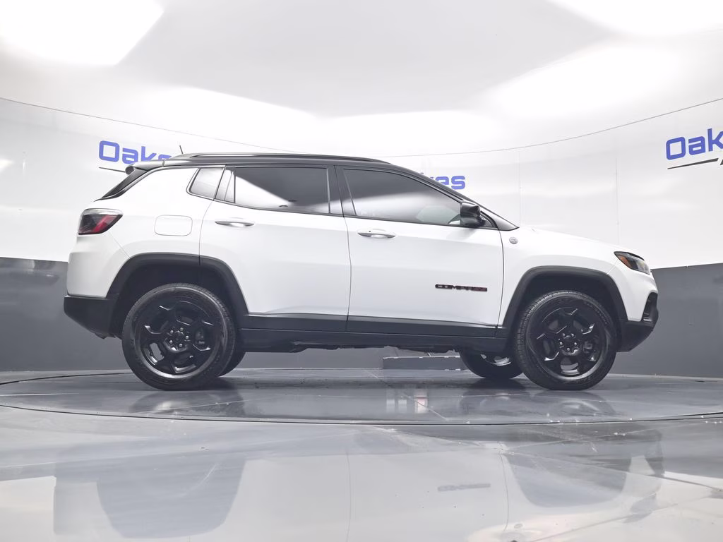 2023 Bright White Clearcoat Jeep Compass Trailhawk 4X4 SUV