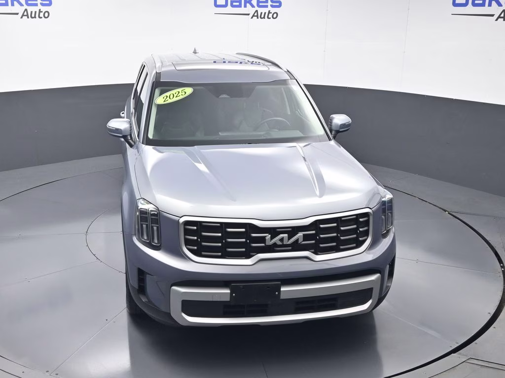 2025 Everlasting Silver Kia Telluride S AWD SUV