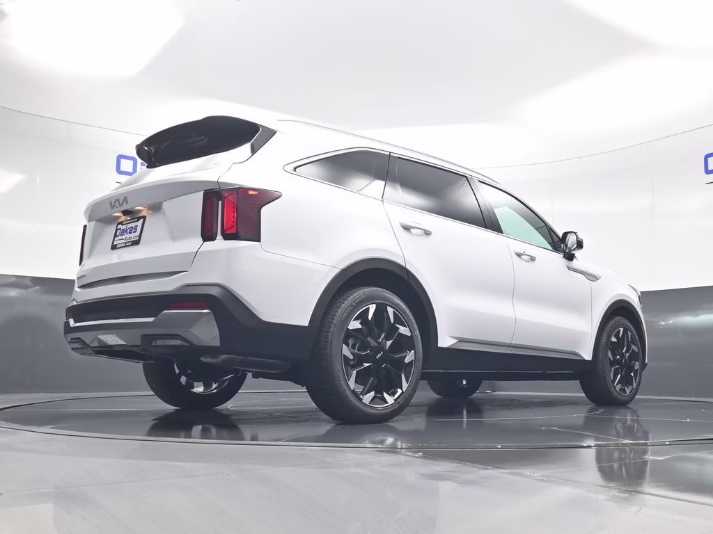 2026 Glacial White Pearl Kia Sorento EX FWD SUV