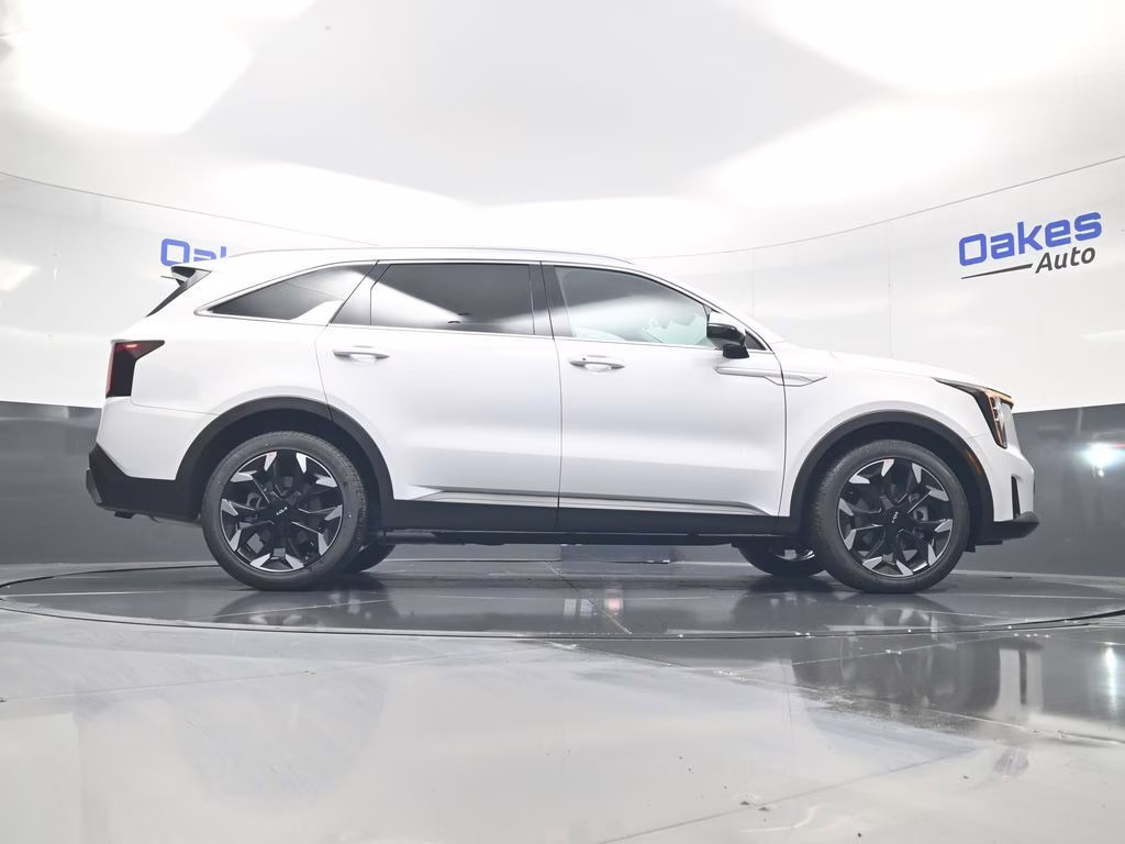 2026 Glacial White Pearl Kia Sorento EX FWD SUV