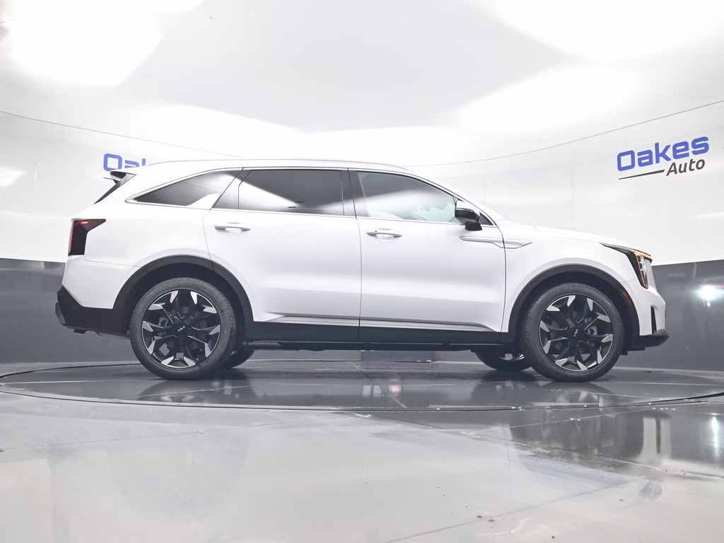 2026 Glacial White Pearl Kia Sorento EX FWD SUV