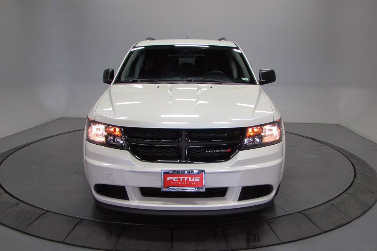 2017 Vice White Dodge Journey SE FWD SUV