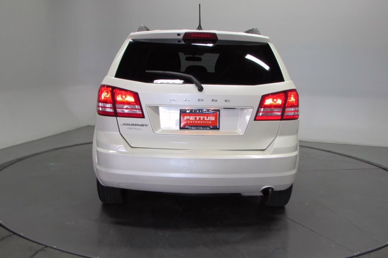 2017 Vice White Dodge Journey SE FWD SUV