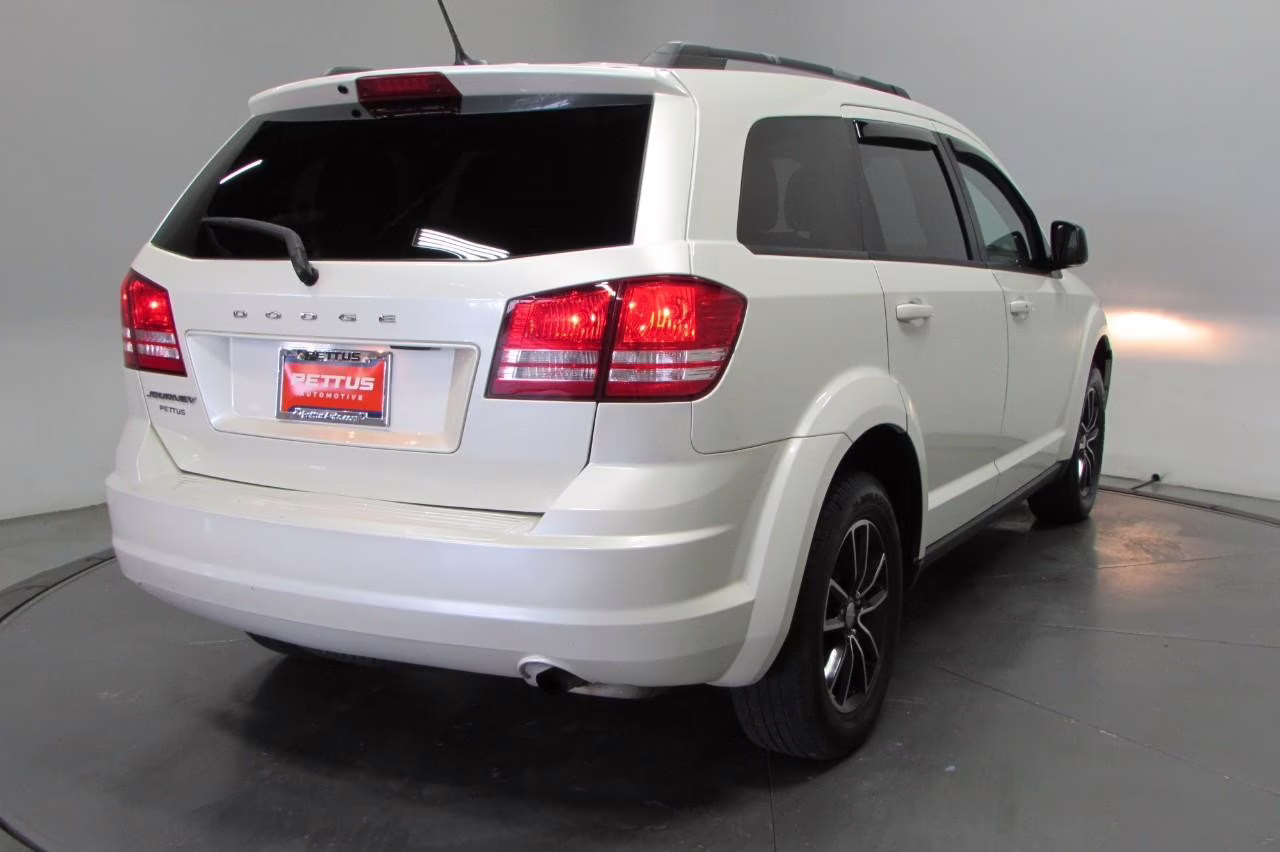 2017 Vice White Dodge Journey SE FWD SUV
