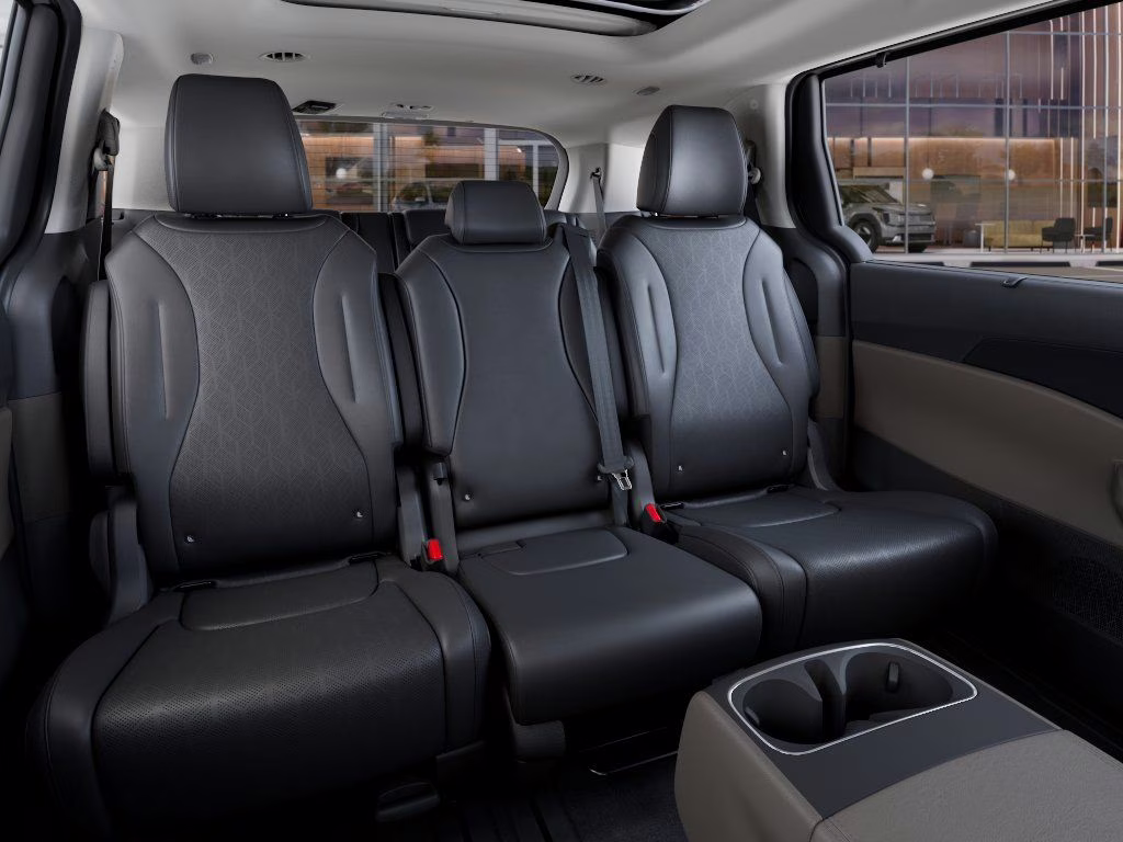 2026 Ceramic Silver Kia Carnival SX FWD Van