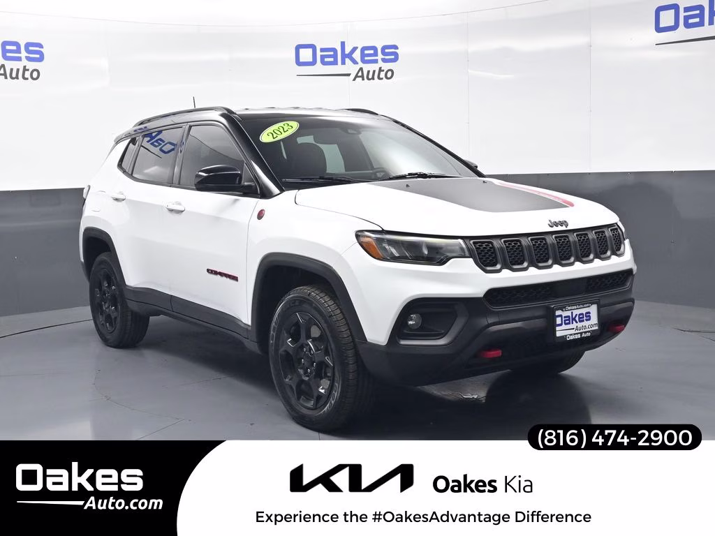 2023 Bright White Clearcoat Jeep Compass Trailhawk 4X4 SUV