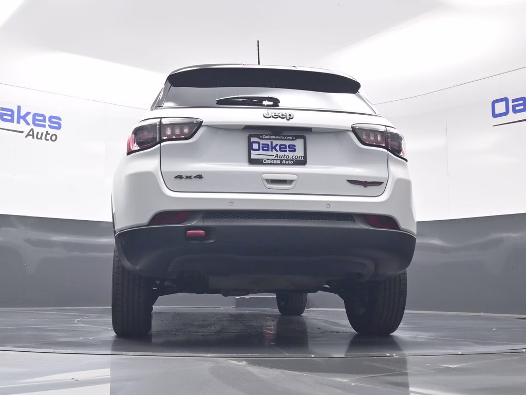 2023 Bright White Clearcoat Jeep Compass Trailhawk 4X4 SUV