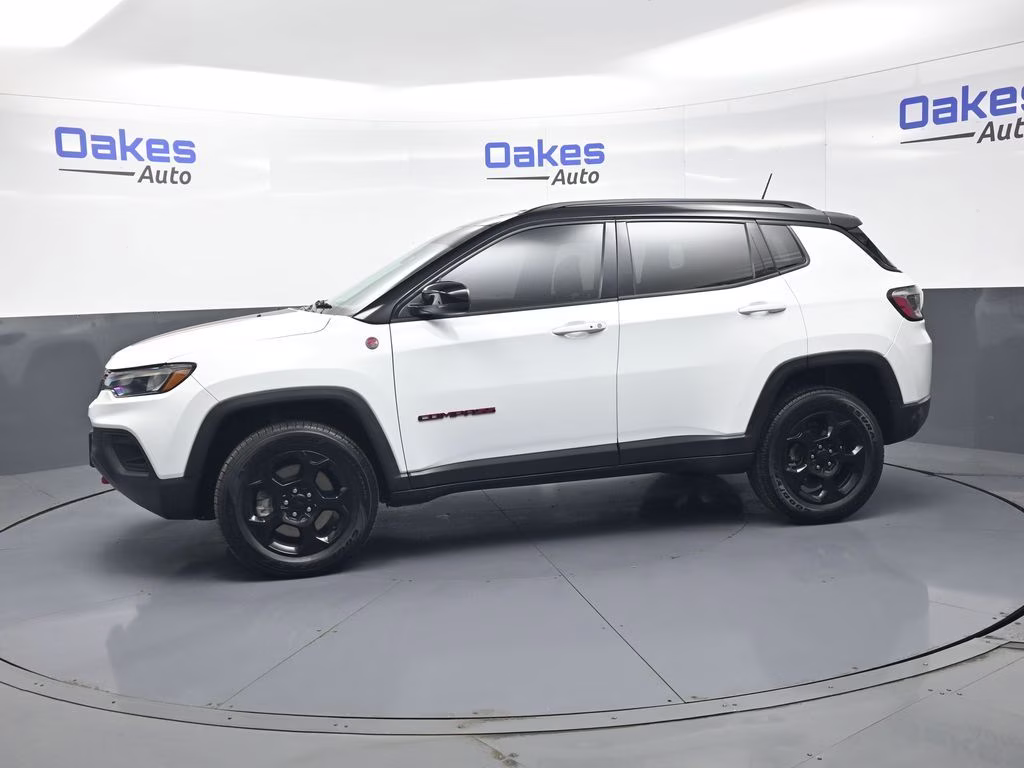 2023 Bright White Clearcoat Jeep Compass Trailhawk 4X4 SUV