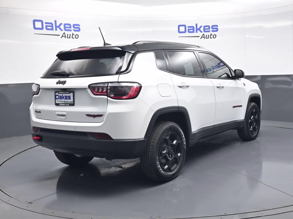 2023 Bright White Clearcoat Jeep Compass Trailhawk 4X4 SUV